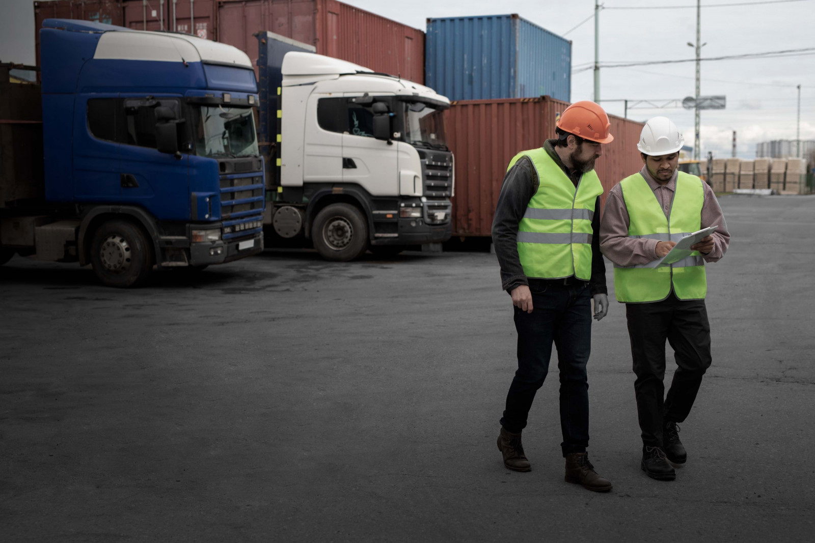 Обучение водителей, осуществляющих перевозки опасных грузов в соответствии с Соглашением о международной дорожной перевозке опасных грузов (специализированный курс по перевозке в цистернах) | Обучение, аттестация, лицензирование